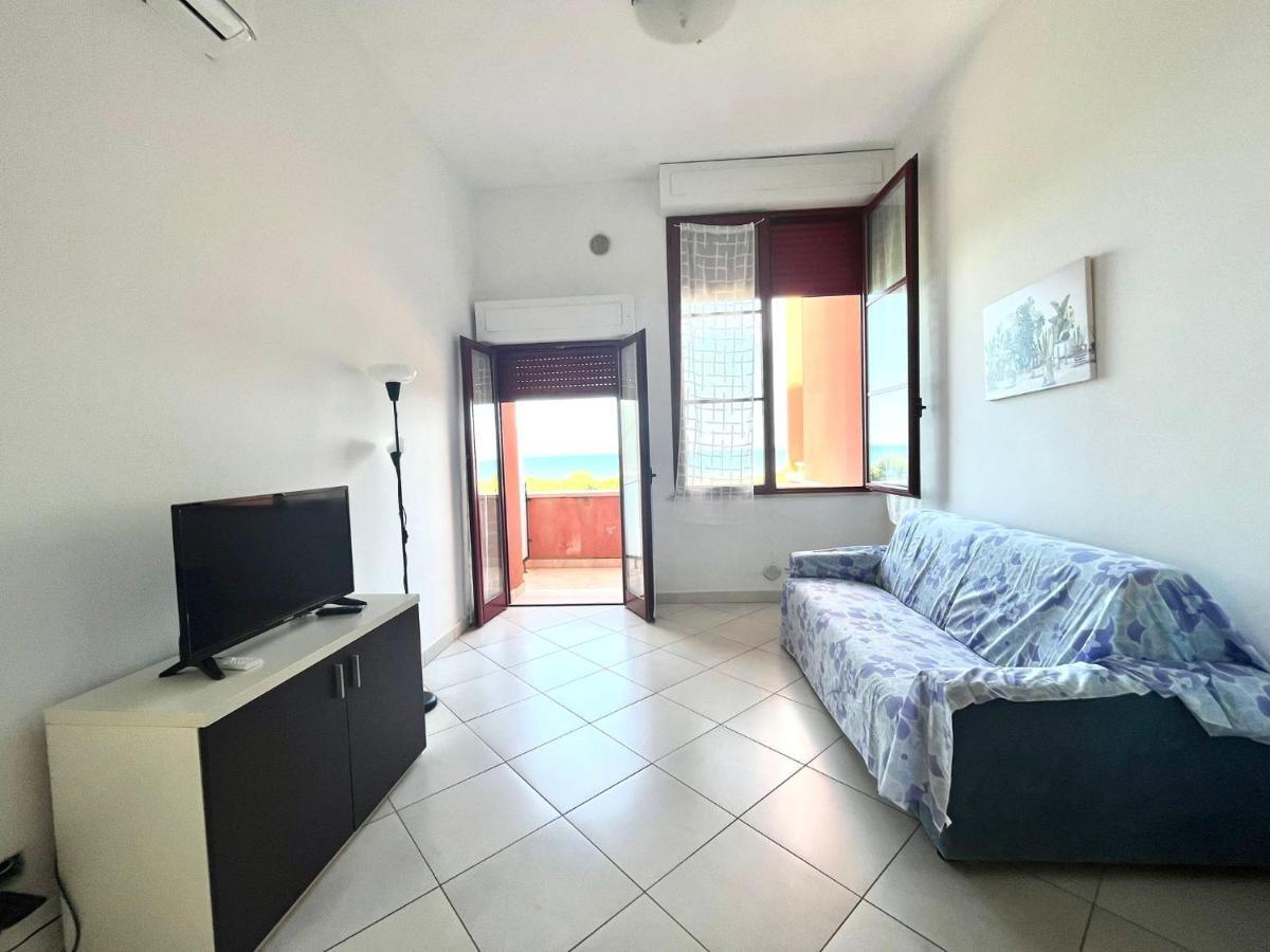 Appartamenti Regina Del Mare Calambrone Exteriör bild
